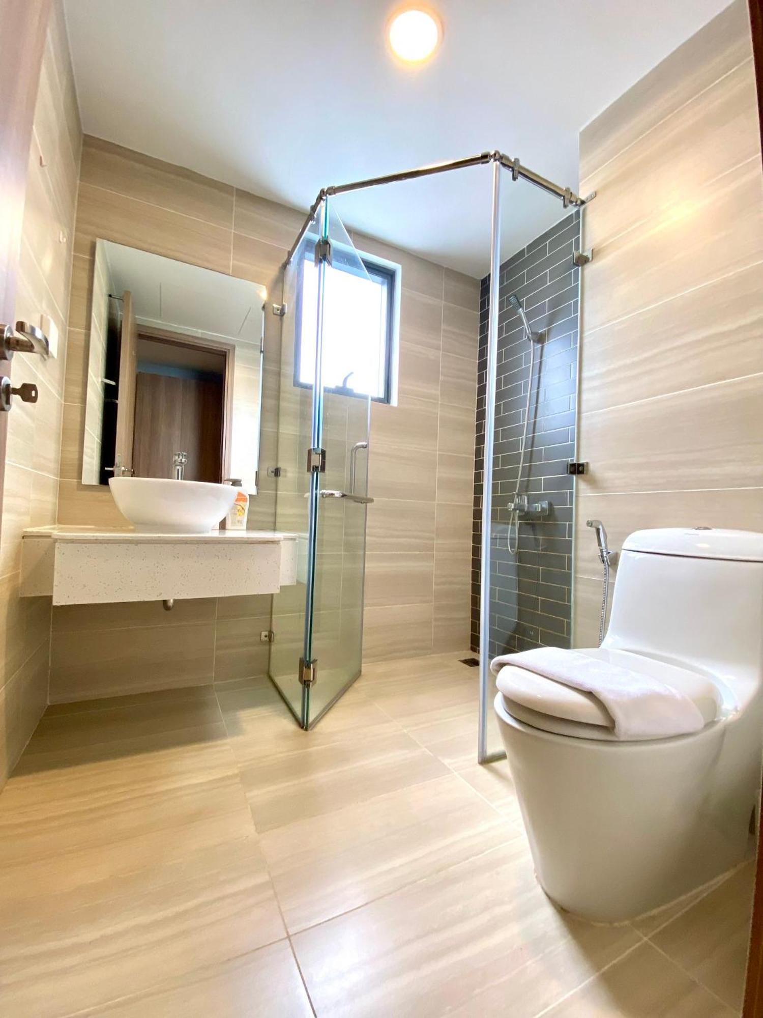 Soho Apt - Luxury Stay, Next To Benthanh Market Хошимин Экстерьер фото