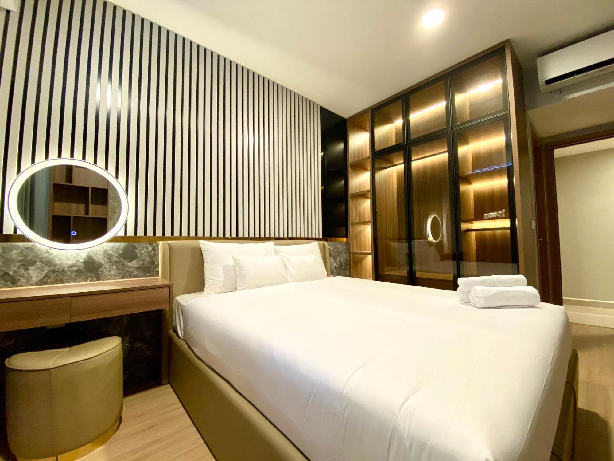 Soho Apt - Luxury Stay, Next To Benthanh Market Хошимин Экстерьер фото